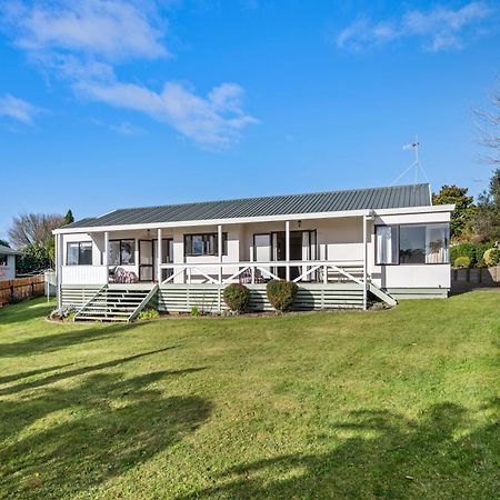 Family Perfect, Winter Getaway, Secure Yard, Parking, Mountain Bikes, Arcade Villa Rotorua Exterior photo